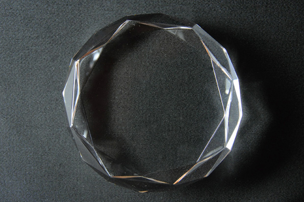 ペーパーウェイト　ダイヤ　イメージ