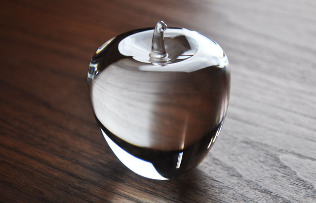 ペーパーウェイト　アップル イメージ