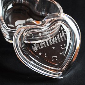 アクセサリー入れ　ハート