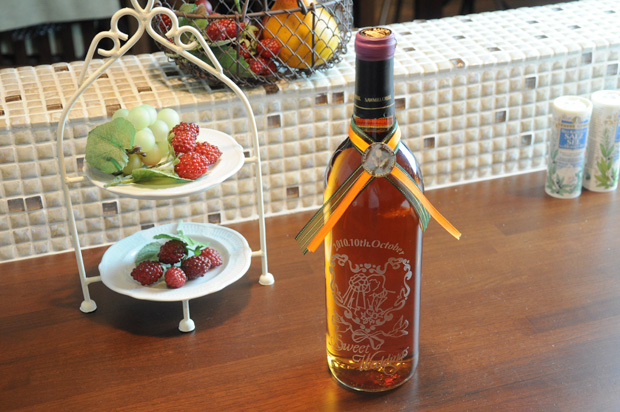 ワインボトル　ロゼ　イメージ