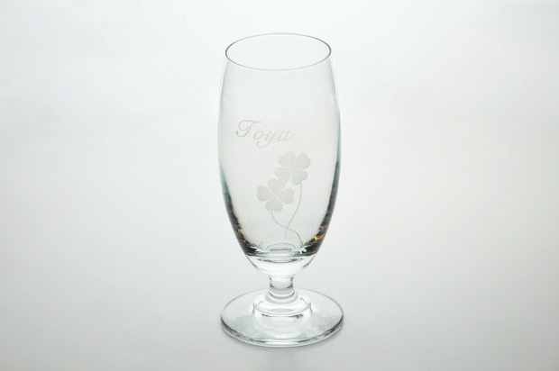 グラス　ビールグラス　イメージ