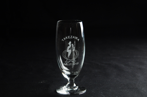 グラス　ビールグラス　イメージ