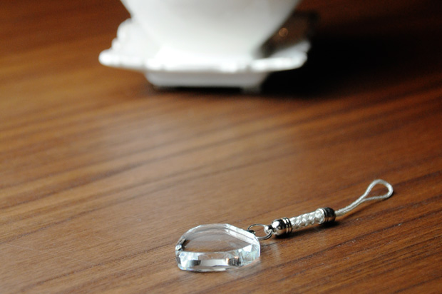 アクセサリー　ハートストラップ　イメージ